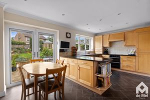 Photo 11- click for photo gallery